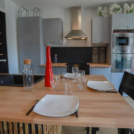 Chez Lou Appartement Proche Du Lac Moderne อานซี ภายนอก รูปภาพ