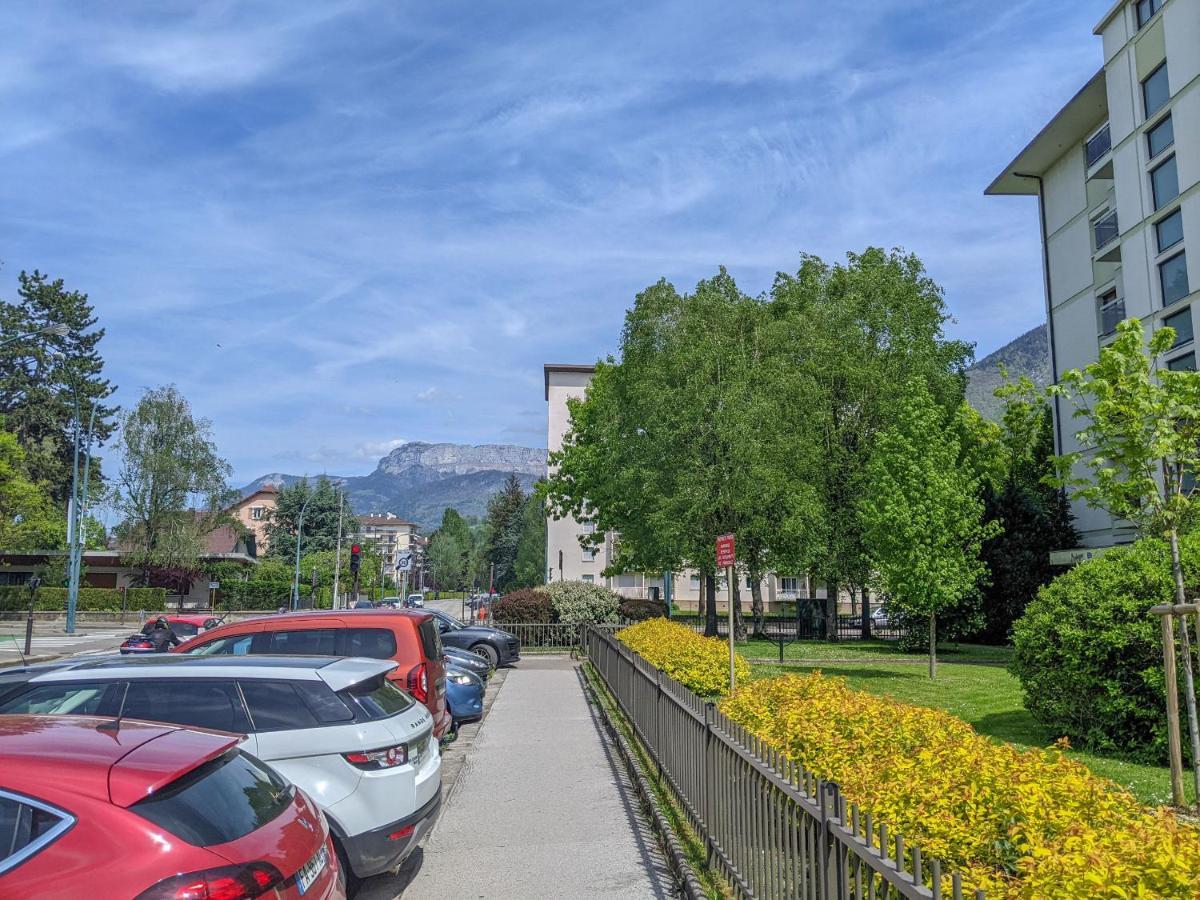 Chez Lou Appartement Proche Du Lac Moderne อานซี ภายนอก รูปภาพ