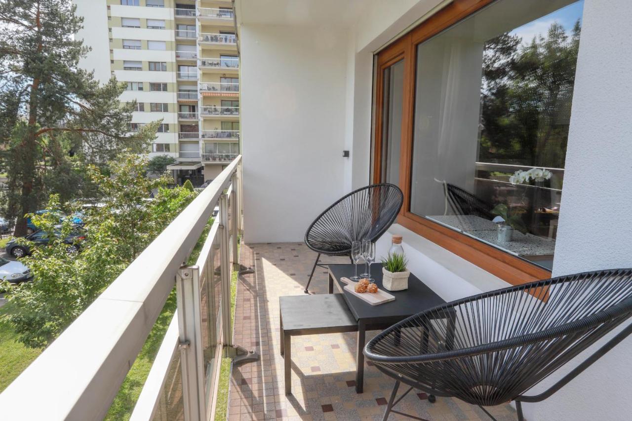 Chez Lou Appartement Proche Du Lac Moderne อานซี ภายนอก รูปภาพ