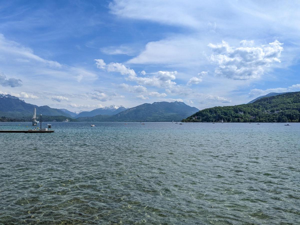Chez Lou Appartement Proche Du Lac Moderne อานซี ภายนอก รูปภาพ