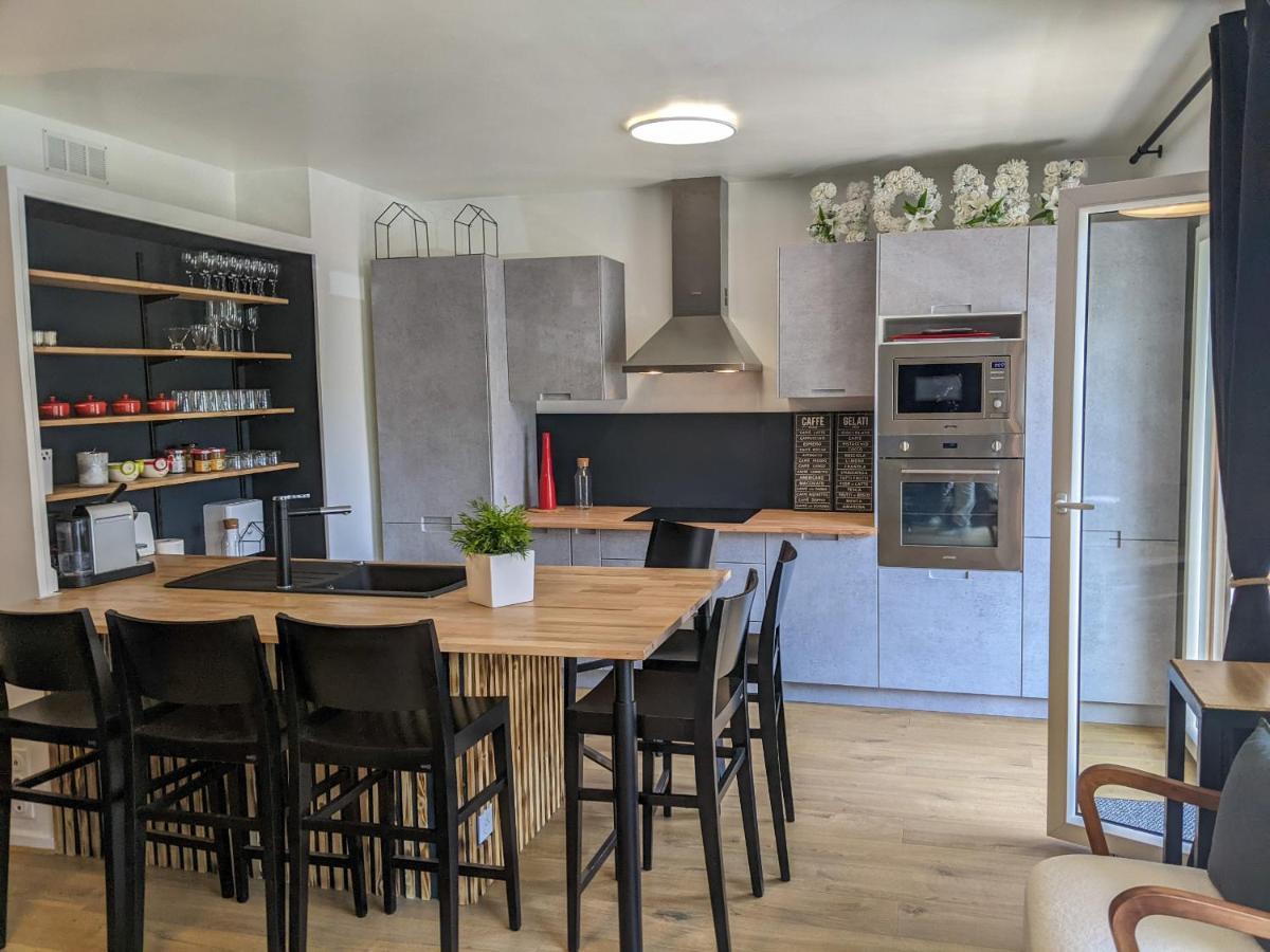 Chez Lou Appartement Proche Du Lac Moderne อานซี ภายนอก รูปภาพ