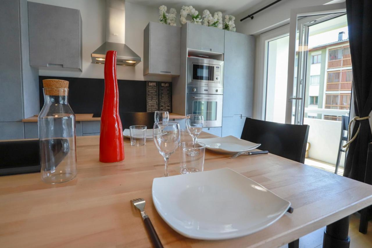 Chez Lou Appartement Proche Du Lac Moderne อานซี ภายนอก รูปภาพ